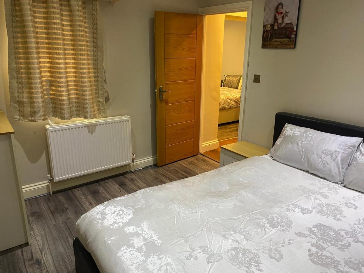 Ruislip Guest House מראה חיצוני תמונה